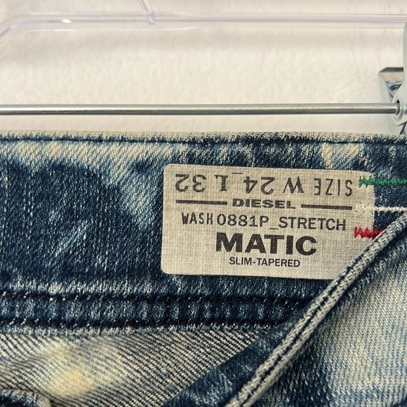 Diesel Industry Women’s Magic Jeans Size W24 L32 Distressed with Patchwork - Picture 3 of 10